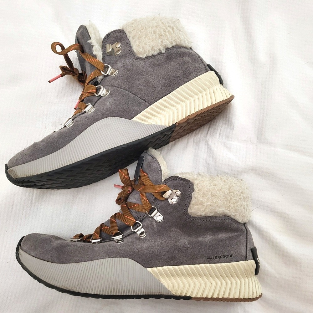 Sorel Out 'N About III Quarry Gray Conquest Suede Waterproof Faux Fur Boots 9.5 - Picture 4 of 11